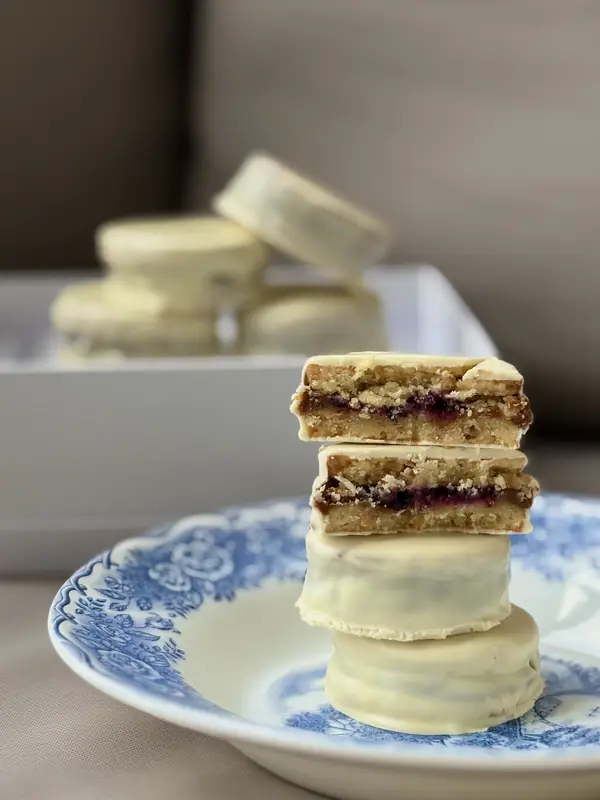 Alfajor de frutos rojos